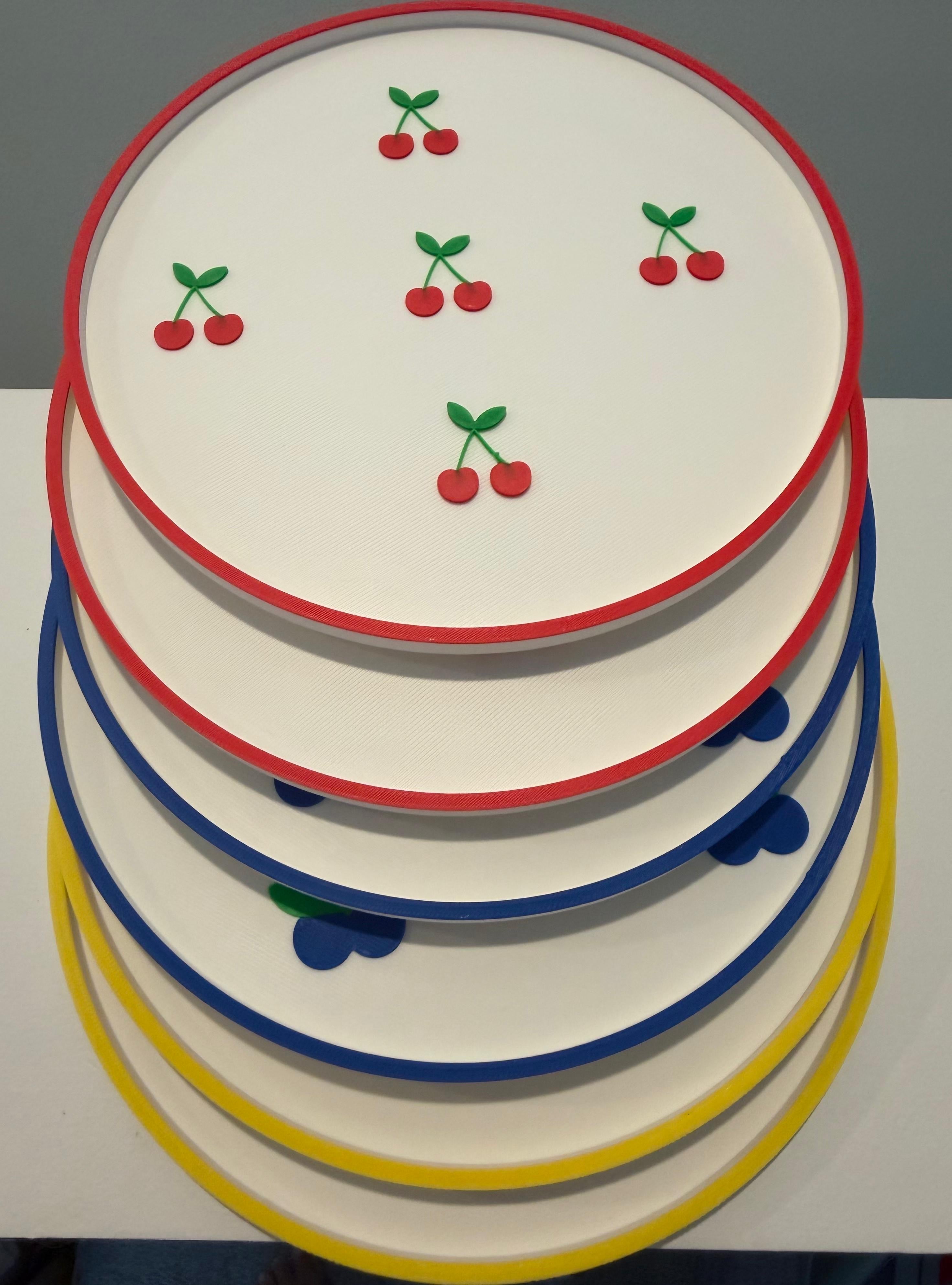Italian Designer Dessert Plate Holder Basket with 6 Dessert Plates – Cipriani Inspired Luxury PLA Set