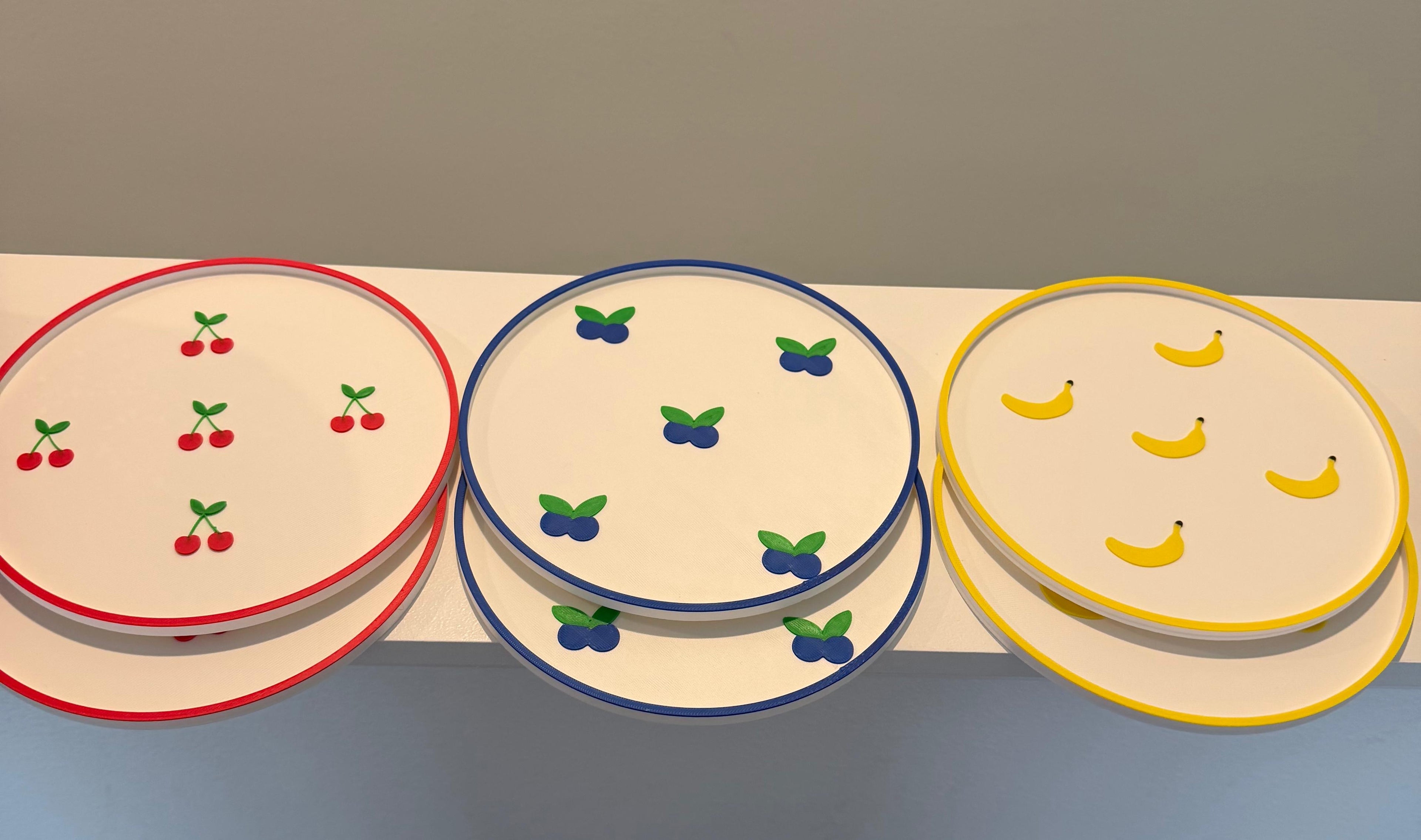 Italian Designer Dessert Plate Holder Basket with 6 Dessert Plates – Cipriani Inspired Luxury PLA Set